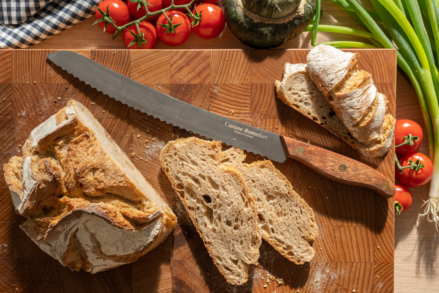 Bread knife 11.8 inches blade