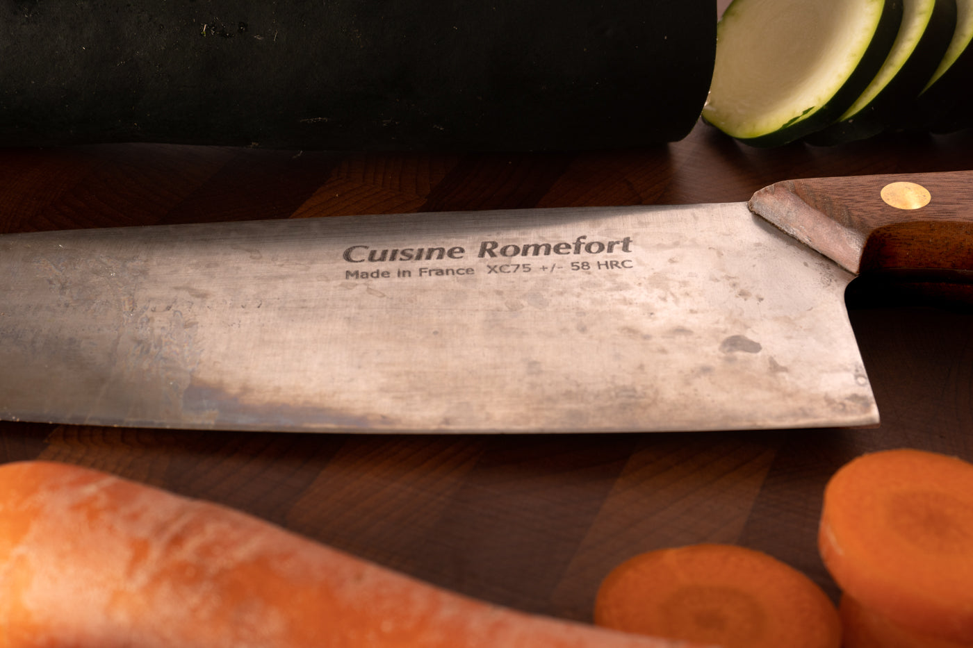 Chef knife carbon steel XC75 8.7 inches blade with leather sheath